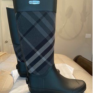 Burberry Rain boots (New, never worn)